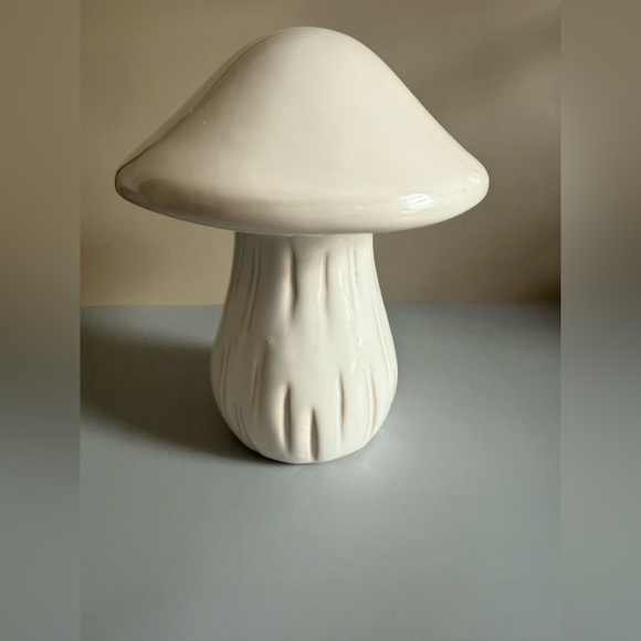 Elegant White Ceramic Mushroom Sculpture - Picture 1 of 5